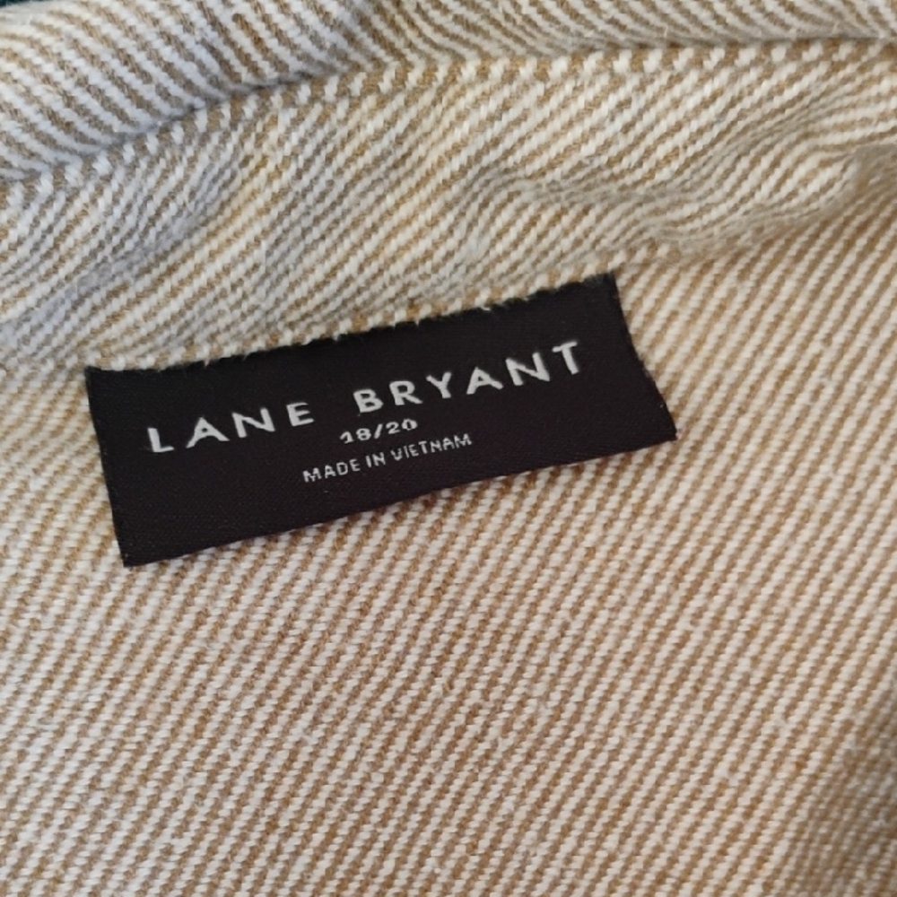 Lane Bryant Women's 18/20 Cropped Cream Teddy Jacket with Pin Stripe Detail - Picture 2 of 6